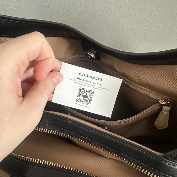 Coach Women's Cream, Tan, and Black Shoulder Bag - Picture 10 of 11